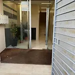 Modern Giovanni Square Iun Q6922 דירה *
