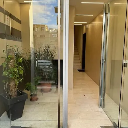 Modern Giovanni Square Iun Q6922 Lejlighed